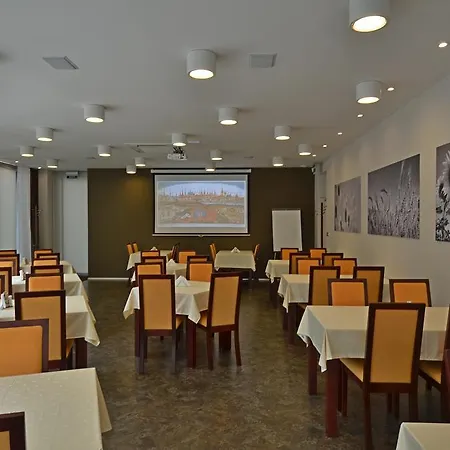 Senimo Hotel 3*