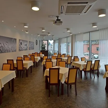Hotel Senimo