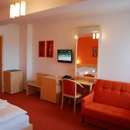 Senimo Hotel 3*