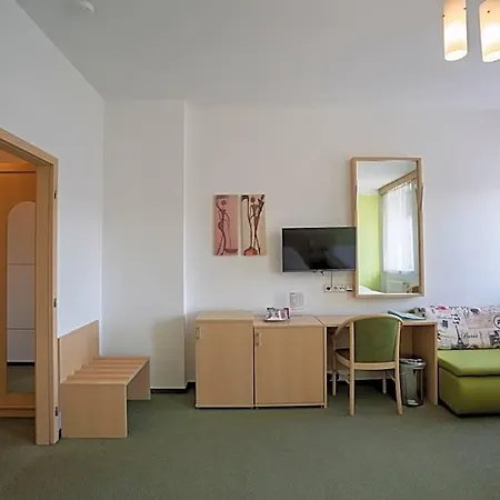 Senimo Hotel 3*