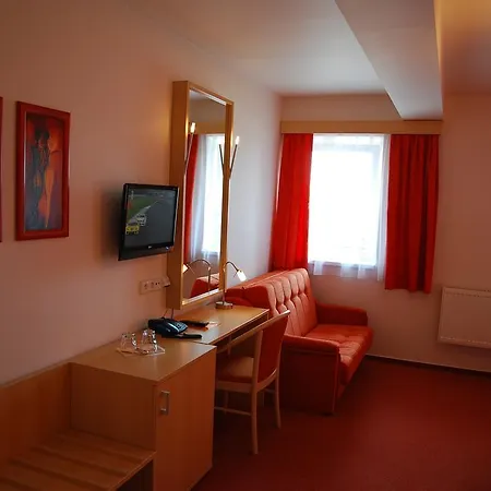 Senimo Hotel 3*