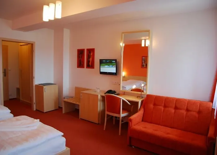 Senimo Hotel 3*